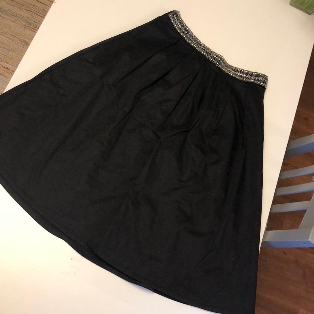 Cotton Midi skirt with beaded detail
